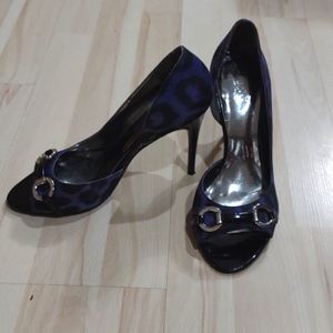 Carlos Santana purple leopard print heels size 7